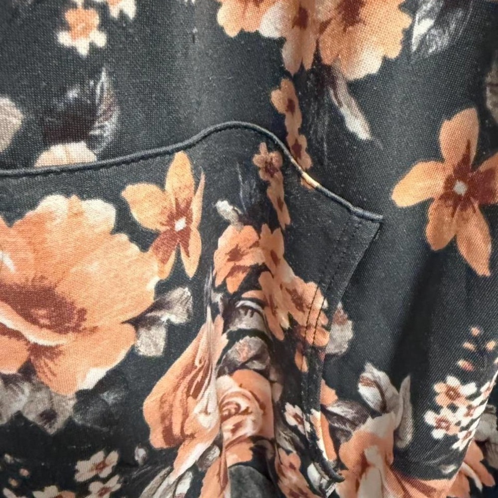 Egy Floral Hoodie with pink and Gray Pattern - Picture 6 of 8
